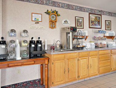 Super 8 By Wyndham Beloit Ξενοδοχείο Εστιατόριο φωτογραφία